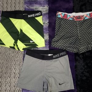 nike pro training shorts size large
